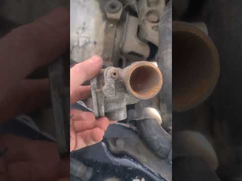 Видео: вито 638 2.2  избыточное давление в системе охлаждения