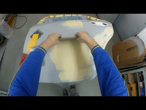 Видео: Как отремонтировать заднее крыло и дверь после аварии ч 4.
