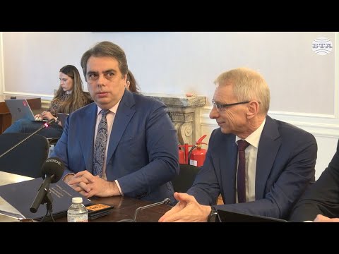 Видео: Нито едно правителство досега не си е позволявало такъв рекет, каза Асен Василев