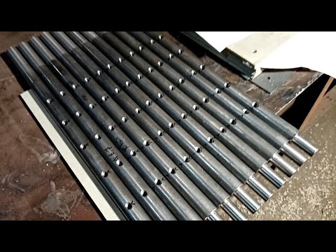 Видео: Как просверлить отверстие по центру диаметра вала с помощью подручных инструментов!?