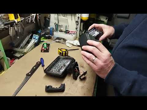 Видео: Аккумуляторный прожектор светодиодный под слайдер Макита LXT Обзор с разборкой