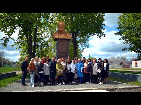 Видео: Містичний Кролевець: волонтерок із Сум запросили в імідж-тур «Кролевецьке диво»