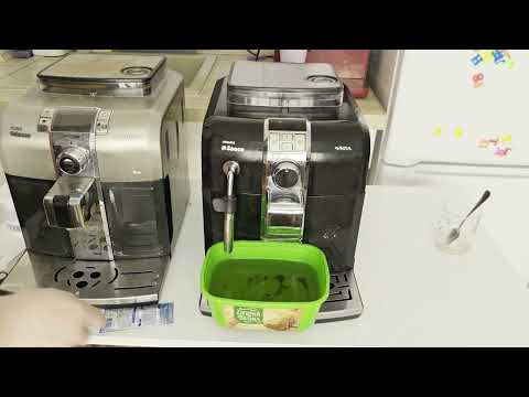 Видео: Чистка от накипи и кофейных масел Saeco Philips Syntia hd 8833