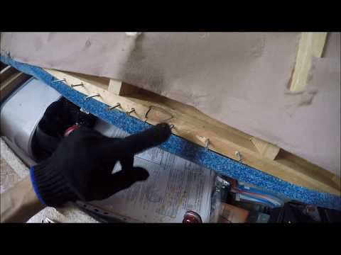 Видео: Ремонт дешевого дивана или почему он скрипит