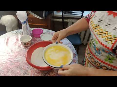 Видео: Пресные пироги с рубленой картошечкой