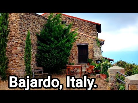 Видео: Баярдо,Италия - деревня - призрак среди облаков.Август 2025.