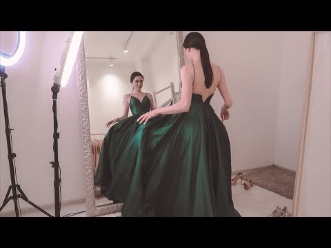 Видео: ВЫБИРАЮ ПЛАТЬЕ НА СВАДЬБУ ПОДРУГИ | ОБСУЖДАЕМ СВАДЬБУ КАРИНЫ