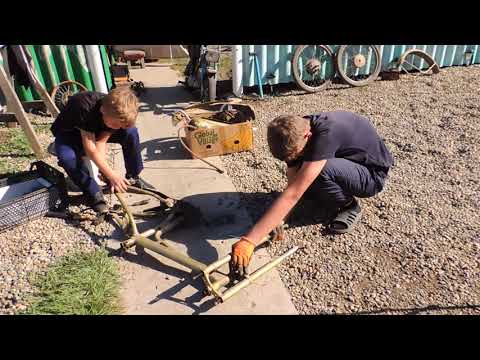 Видео: МОТО ВИКТОРА РИГА 11 ВОССТАНОВЛЕНИЕ 1976 год