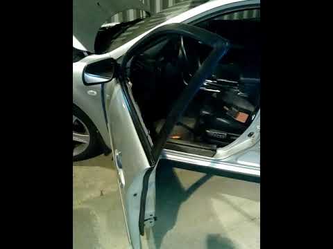Видео: Заклинило водительскую дверь на мазде 6