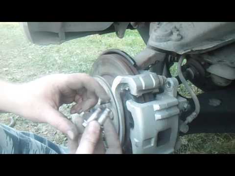 Видео: Замена тормозных колодок Ховер 3