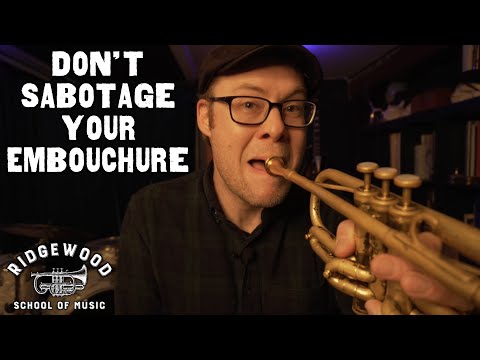 Видео: Совет по игре на трубе: не портите амбушюр