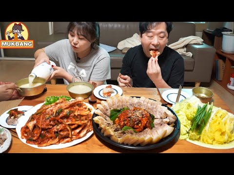 Видео: Mukbang | Сезон приготовления кимчи в Корее! Новое кимчи идеально подходит к отварной свинине