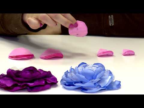 Видео: Цветы из ткани