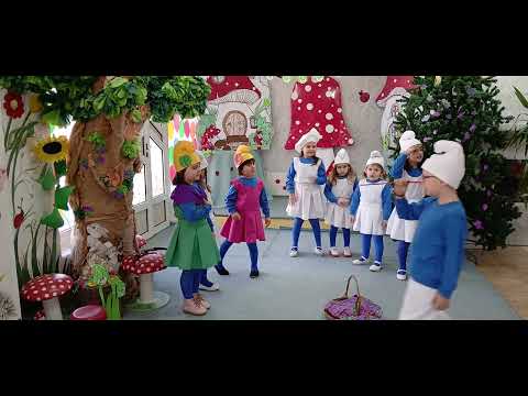 Видео: Роденденот на Штрумфета - претстава за деца . Детски центар ТИК-ТАК
