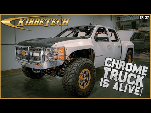 Видео: ХРОМИРОВАННЫЙ ГРУЗОВИК ЖИВ и ЧЕРНЫЙ ГРУЗОВИК едет