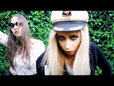 Видео: Анжела Лондон — Голубь (ГульГульГуль)