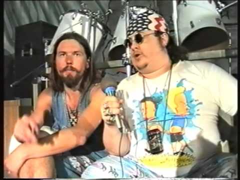 Видео: ''Под Весёлым Роджером'' в Ялте, 1994 год.