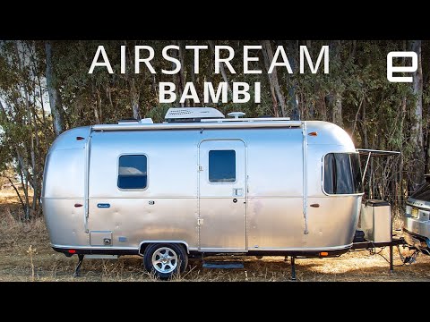 Видео: Практикум Airstream Bambi: введение в глэмпинг-стиль жизни