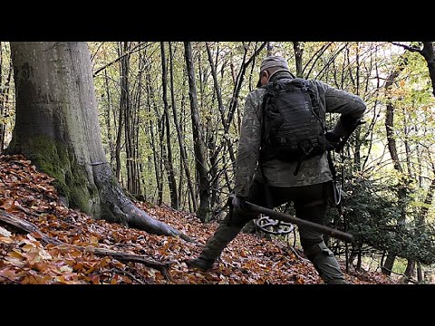 Видео: ДРОН "ЖДУН" притаился под листьями, или...