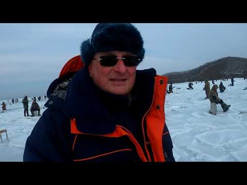 Видео: Ловля наваги на комбайны в бухте Рында