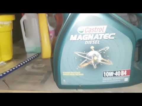 Видео: BOBCAT. Замена масла в двигателе .