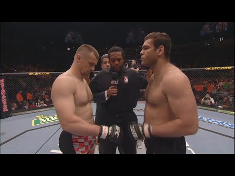 Видео: В этот день: Мирко КроКоп vs Габриэль Гонзага 1