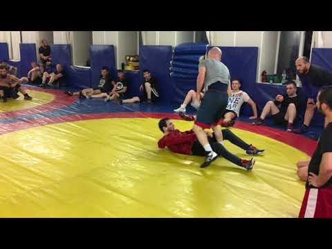 Видео: Контрприёмы при боковом проходе в ногу (пистолет и ножницы). Шамиль Османов