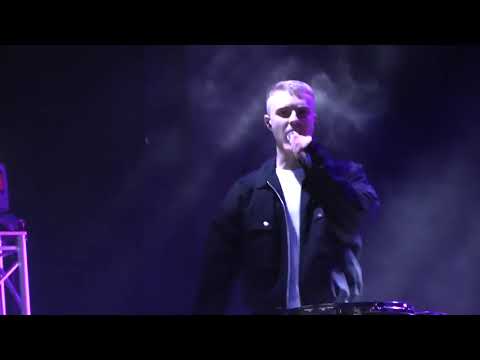 Видео: Егор Крид/Миллионы алых роз/Концерт Ростов На Дону/2k18