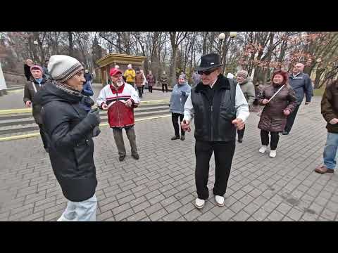 Видео: 10.11.24г...И Вновь Леночка с Николаем на танцполе в Гомельском парке Зажигают...