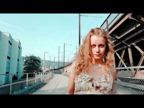 Видео: Юрий Шатунов -  Медленно Уходит Осень  (Via65 Remix)