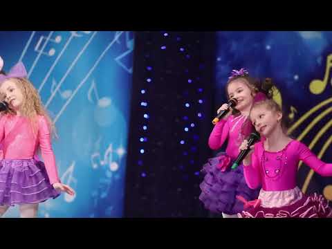 Видео: "ДЕТКИ - КОНФЕТКИ" - исп. мл. гр. "Фиеста", народный театр песни "Сюрприз"