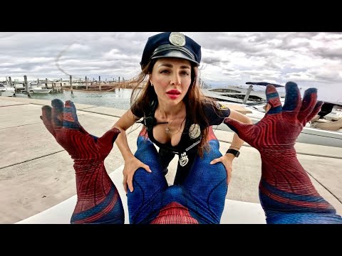 Видео: Эта сумасшедшая девушка-полицейский хочет арестовать Человека-паука!