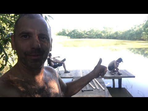 Видео: Строим Пирс ! Подготовка к комфортному отдыху и рыбалке !