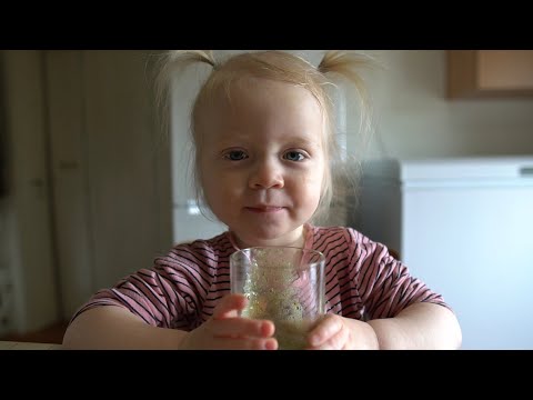 Видео: Каждую весну собираю целую миску крапивы и готовлю эти блюда. АСМР залипательное видео