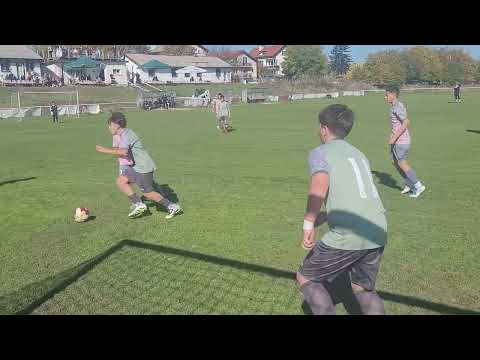 Видео: ФК БОТЕВ СФ U13 - ФК Академия Стойчо Стоев U13 1во полувреме 2:0