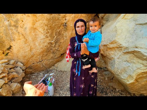 Видео: Найти безопасное убежище для бездомной матери и ее дочери-сироты