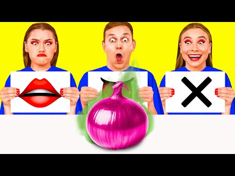 Видео: Откуси Лизни или Ничего Челлендж | Смешные Моменты