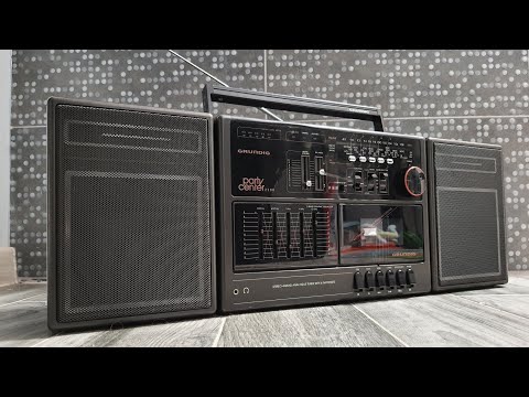 Видео: Тест вінтажної магнітоли GRUNDIG Party Center 2300 - 1994 року випуску. Чудовий звук! Є AUX.