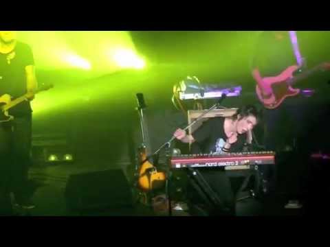 Видео: Земфира "Прогулка" Париж 18032012