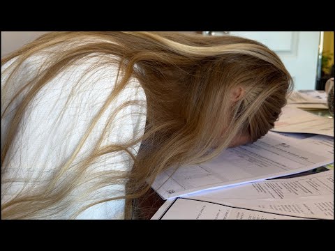 Видео: В плену бюрократии. Как я выжить в мире справок и печатей.