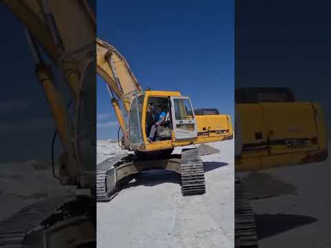 Видео: Процесс добычи мрамора для будущих проектов. Сайт - favcars.net