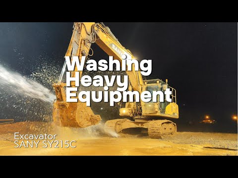 Видео: Мойка тяжелой техники без помощи насоса. Экскаватор SANY SY1215C