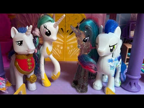 Видео: My little pony. Часть 2. Пони игрушки.Покупка  замка. Кантерлот. Кристальный замок. Замок мерцание.