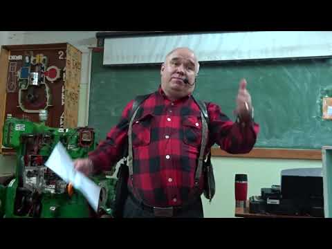 Видео: 353 ) СУДОРЕМОНТ ремонт цилиндровой крышки