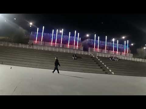 Видео: #Вечерняя жизнь на набережной.  И что происходит на ней?  #Доступнаясреда.#ПрогулкапоПерми,