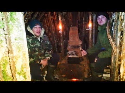 Видео: 24 часа в Шалаше в лесу | 24 hours in a Hut in the forest