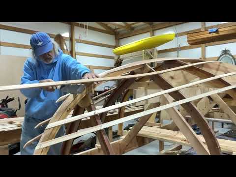 Видео: Строительство лодки в заливе Сомес 12 1/2 — Подкладка на корме — Эпизод 34