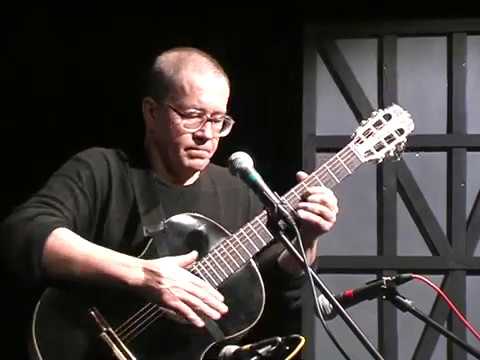 Видео: Виктор Луферов. СПб, Интерьерный театр. 6.02.2004.