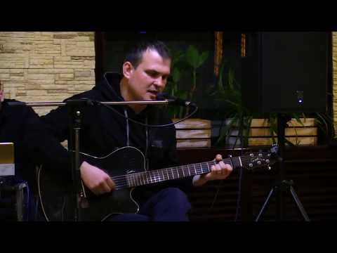 Видео: Иван Карпов (Севастополь) - Концерт в Клевер Temple Bar