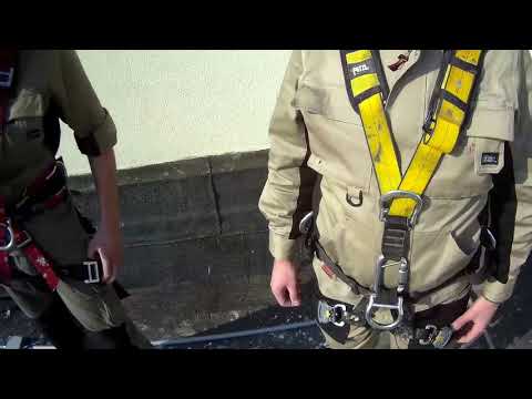 Видео: Обзор страховочных систем vento & petzl | Промышленный альпинизм